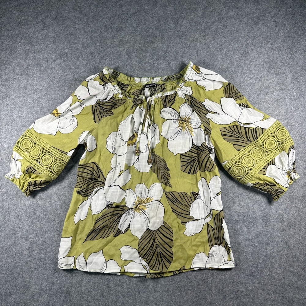 Unique Spectrum Floral‎ Peasant Blouse Small Green Crochet Lace Sleeve